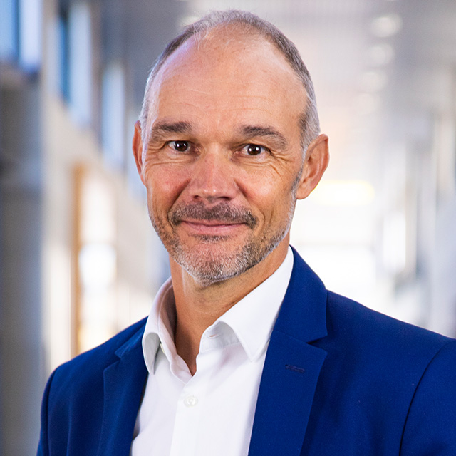 Louis Schmid, Leiter Investor Relations